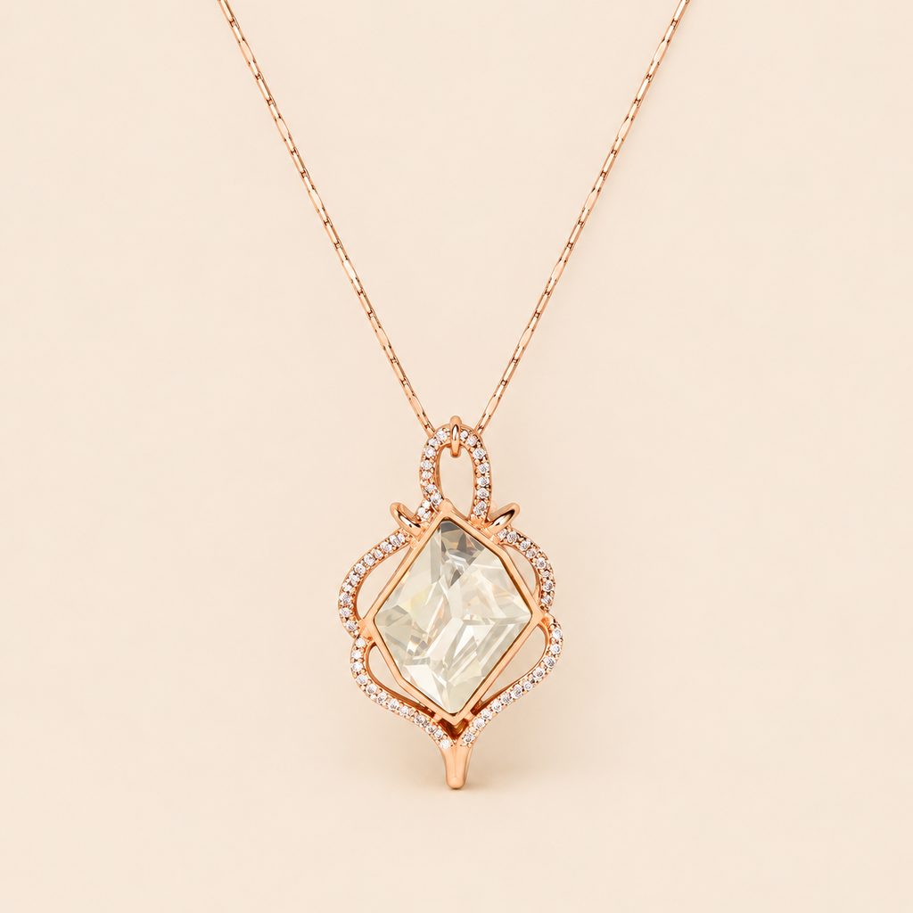 MALIN Collier Plaquée Or Rose 14K — fond crème